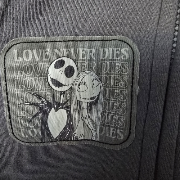 Disney Gray Womens Jacket - The Nightmare Before Christmas Design - Picture 2 of 10